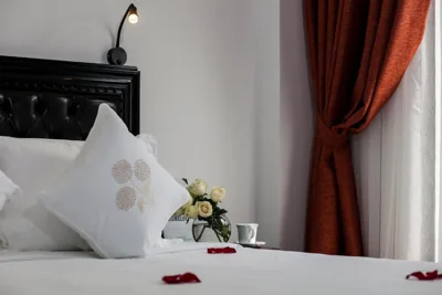 Suite familiar con vistas a la ciudad — Hanoi Center Silk Premium Hotel & Spa & Travel